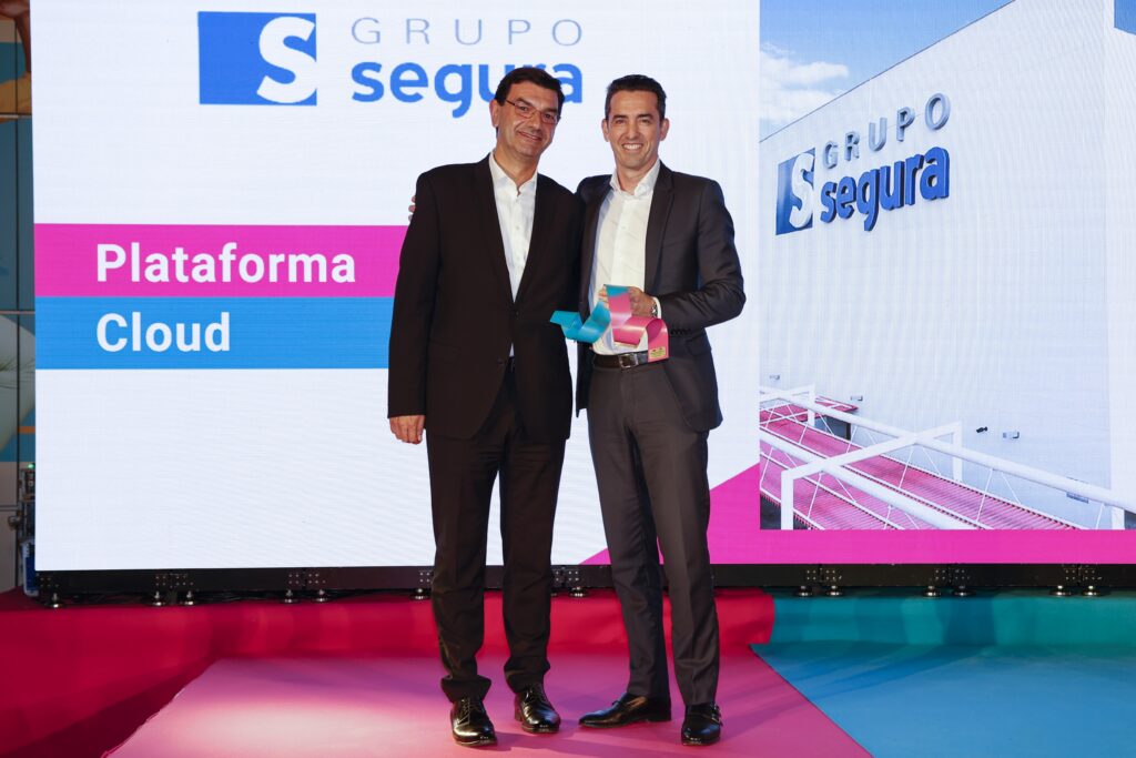 Grupo Segura recibe el premio a la mejor Plataforma Cloud Industrial