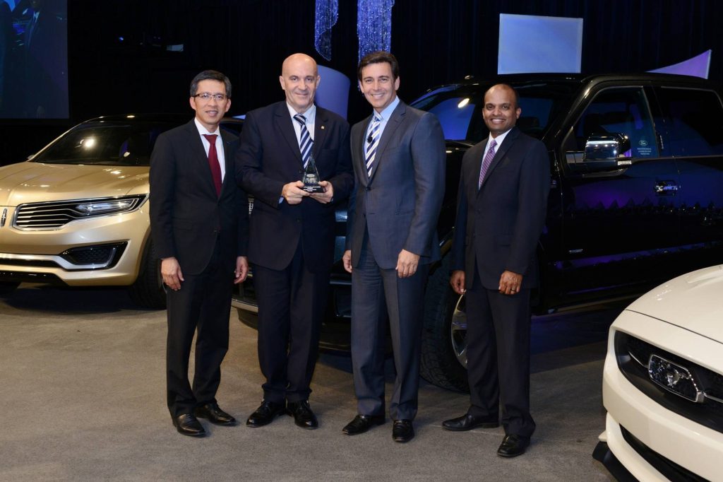 fotoentregamanuel2014