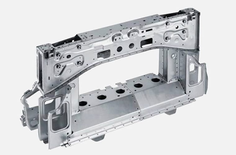 piezas y componentes complejos